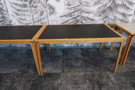 2 stk. borde MAGNUS OLESEN