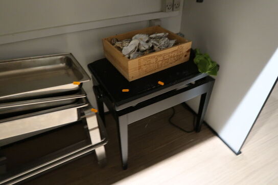 Div. Gastrobakker samt skammel