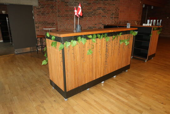 Mobilbar med indhold