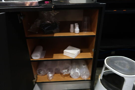 Div. Vinglas, shotsglas, salt/peberkværn, ølkander m.m.