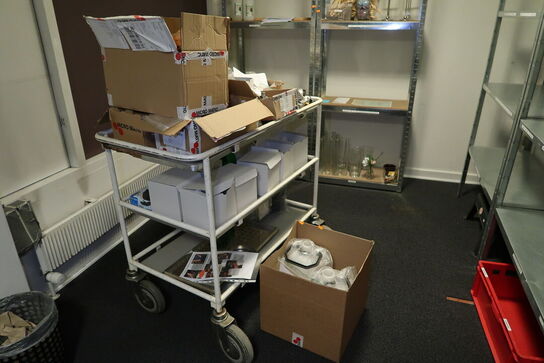 Opbevaringsvogn uden indhold