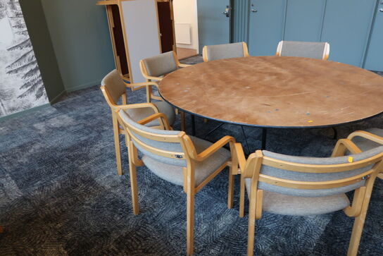 Klapbord med 7 stk. spisebordsstole