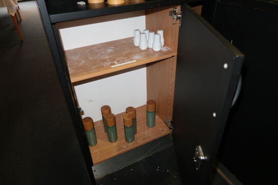 Div. Vinglas, shotsglas, salt/peberkværn, ølkander m.m.