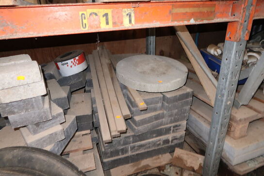 Div. Kantsten, fliser, stolpebeton m.m.