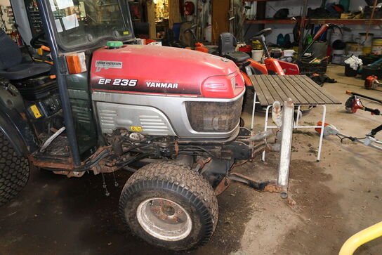 Kompakt traktor YANMAR EF 235 H