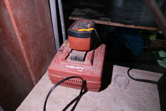 Batteri og lader HILTI