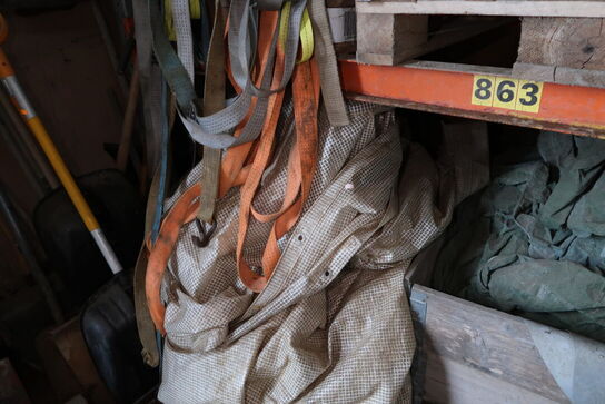 Div. Paller med presenninger