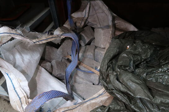 Div. Kantsten, chaussesten m.m.