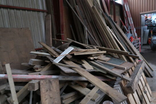 Div. Træ samt bukke