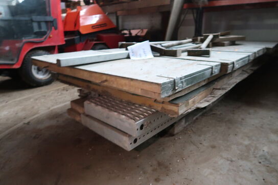 Palle med ramper samt afskærmningsplader