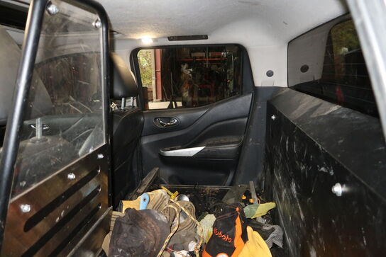 Varebil NISSAN Navara 2.3 Dci 190 Double Cab 4wd At