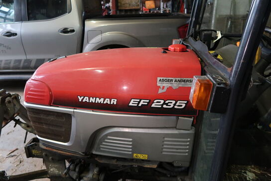 Kompakt traktor YANMAR EF 235 H