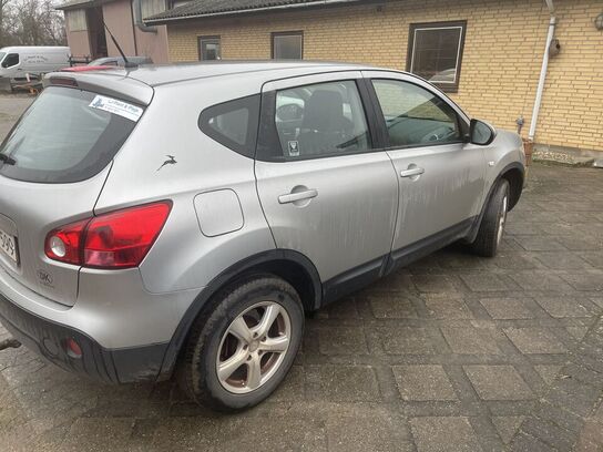 Personbil NISSAN QASHQAI 1.6
