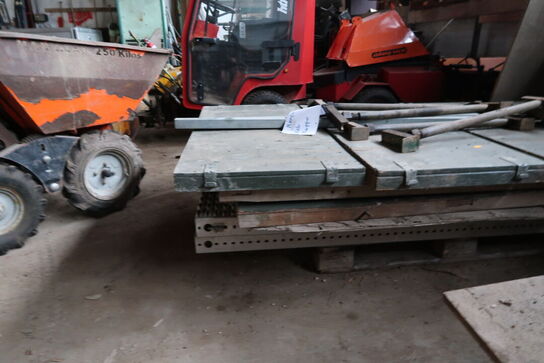 Palle med ramper samt afskærmningsplader