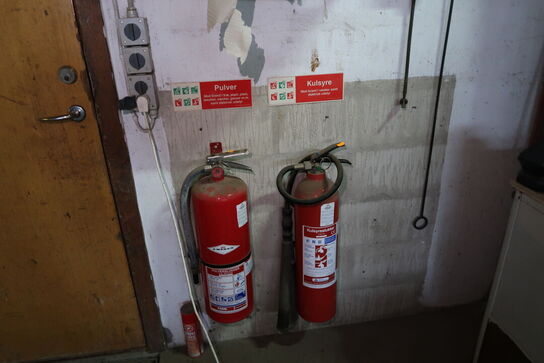 Papirafruller, haveredskaber, ørepropper m.m.