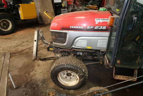 Kompakt traktor YANMAR EF 235 H