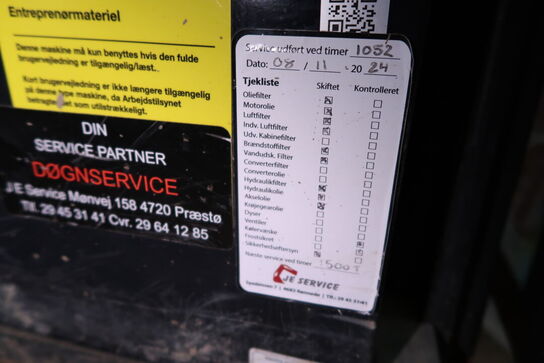 Minigraver KUBOTA KX019-4 med ekstra skovlsæt m.m.