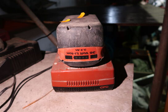Batteri og lader HILTI