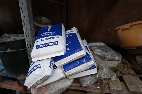 Div. Kantsten, fliser, stolpebeton m.m.