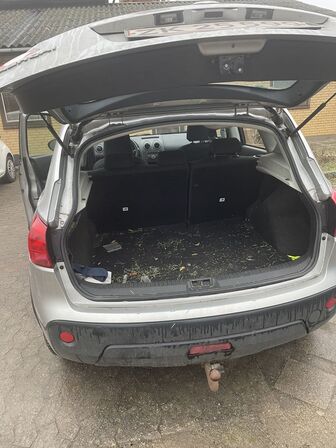 Personbil NISSAN QASHQAI 1.6