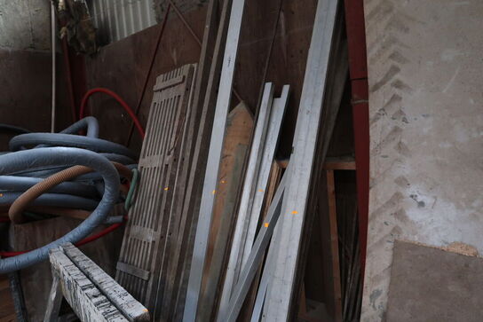 Div. Afretterskinner m.m.