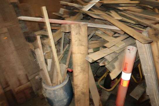 Div. Træ samt bukke