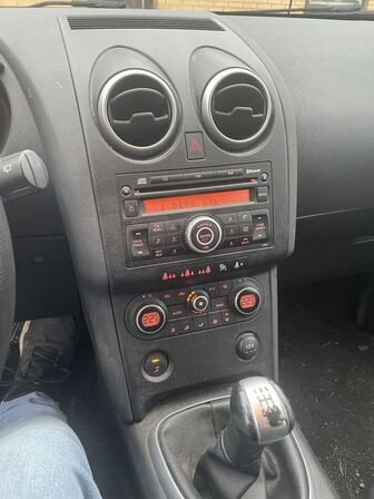 Personbil NISSAN QASHQAI 1.6