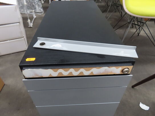 Skuffekasse PAUSTIAN