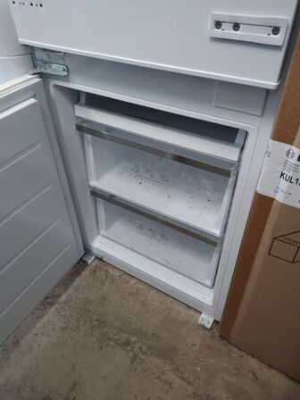 Køl/frys indbygningsskab FRIGOR