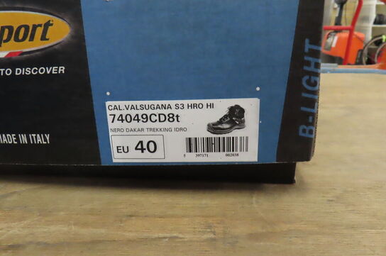 Arbejdssko GRISPORT 74049CD8T NERO DARKAR TREKKING PRO str. 40