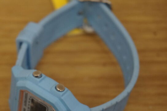 4 stk. ure DIVERSE MÆRKER