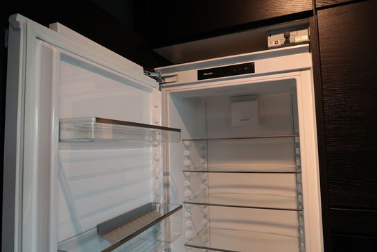 Integreret køleskab MIELE K 7743 E