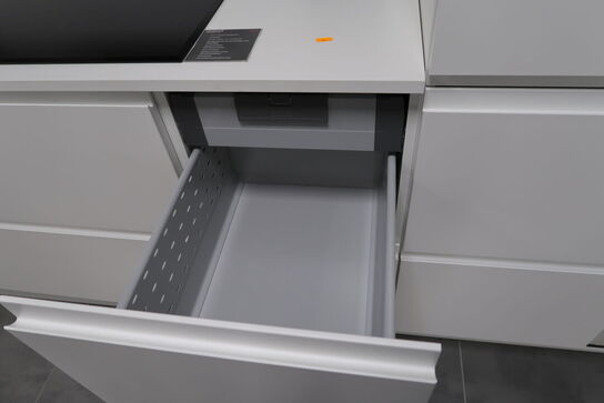 Køkken AUBO med armatur uden hårdehvidevarer