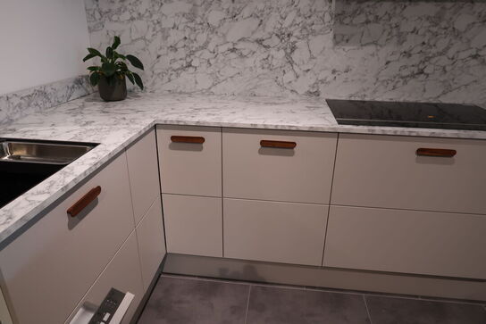 Køkken AUBO Unik, Rose Sand, uden armatur og hårdehvidevarer