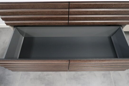 Badmøbel AUBO Oak Line, Chocoalte Sense, Varmgrå med armatur 