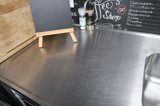 Køkken AUBO unik, Onyx (brugt) med armatur uden hårdehvidevarer