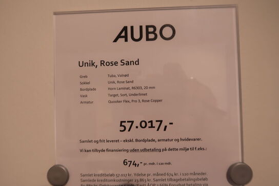 Køkken AUBO Unik, Rose Sand, uden armatur og hårdehvidevarer