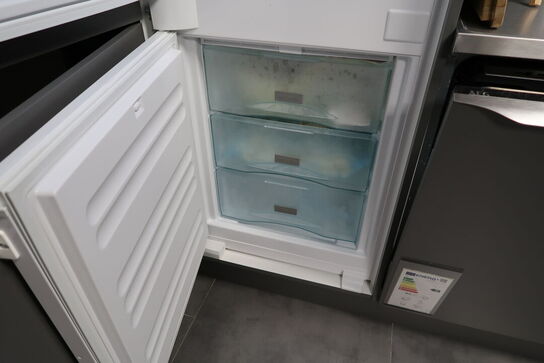 Integreret køle/fryseskab MIELE KFN 37132 iD