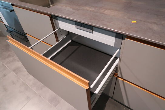 Køkken AUBO Venezia Napoli, Harmony Roast Sand uden armatur uden hårdehvidevarer, men med vakuumpakker BORA QVAC55