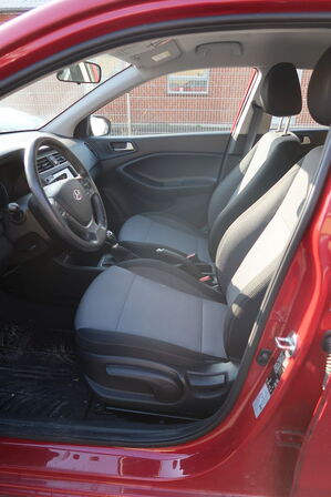 Personbil HYUNDAI I20 1.25 5-dørs Hatchback (Momsfri)