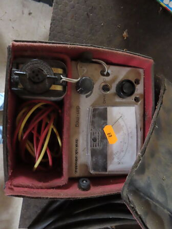 Gammelt Voltmeter