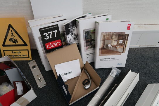 Diverse lister, beslag m.m. 