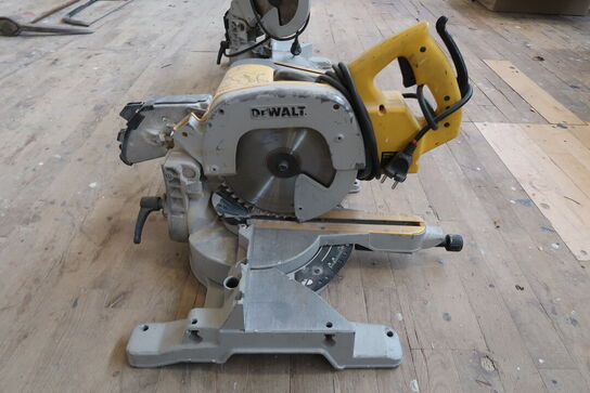 Kap-/geringssav, Dewalt DW707