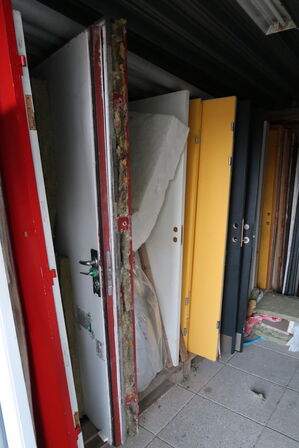 Diverse døre om vinduer - se billeder 