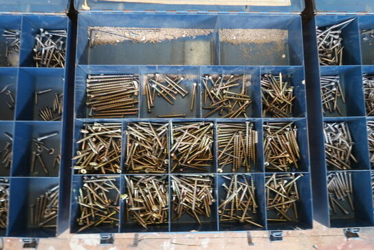 3 stk. Metal sortimentskasser med indhold 