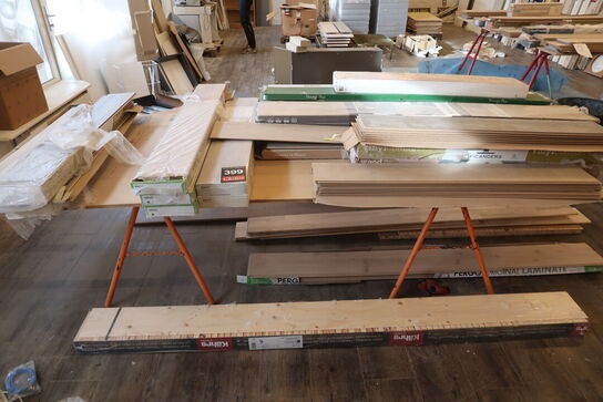 Stort parti gulvrester 