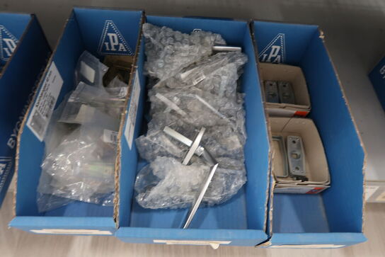 3 fags dobbelt salgsreol INKL. indhold 