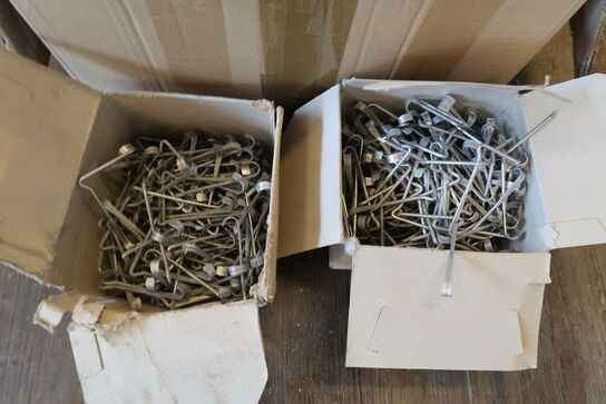 Diverse tagrende dele m.m. 