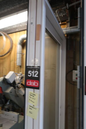 Dør med karm - 96x221,5x12,7 cm 