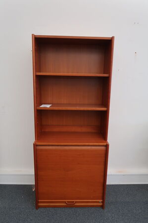 9 stk. Skabe med indbygget jalousiskabe